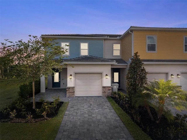 772 Driving Range Court, KISSIMMEE