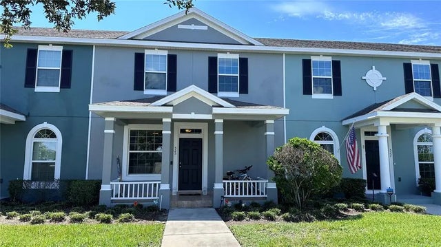 525 Waterside Pointe Drive, GROVELAND