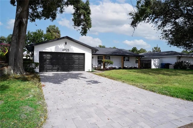 6923 16th Avenue N, ST PETERSBURG