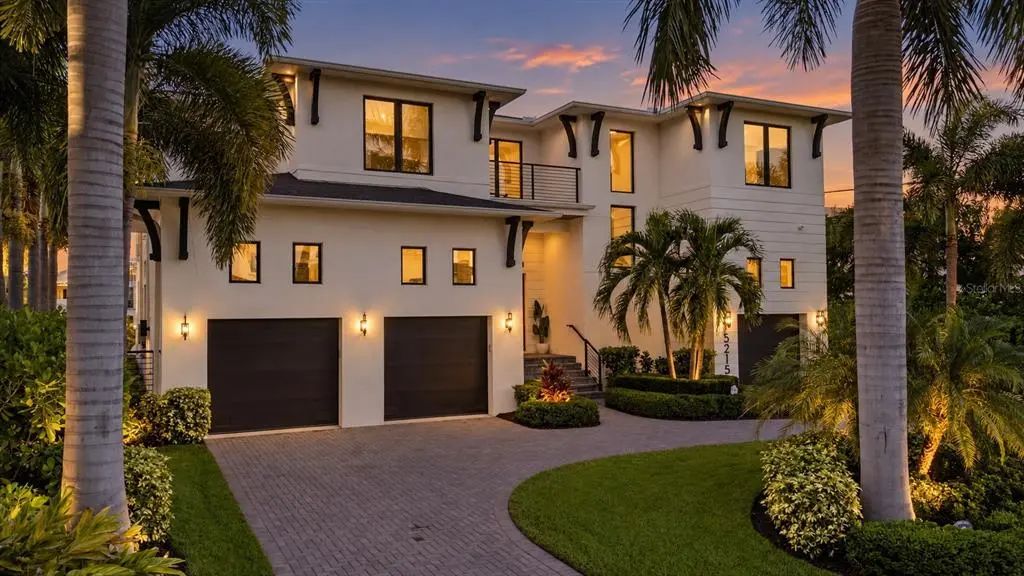 5215 W Neptune Way, TAMPA