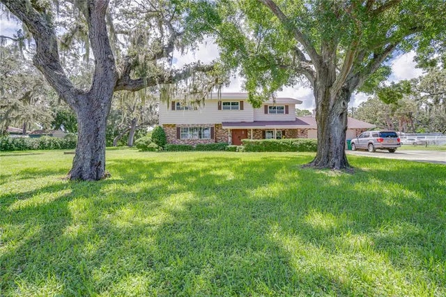 6625 Burning Tree Drive, SEMINOLE