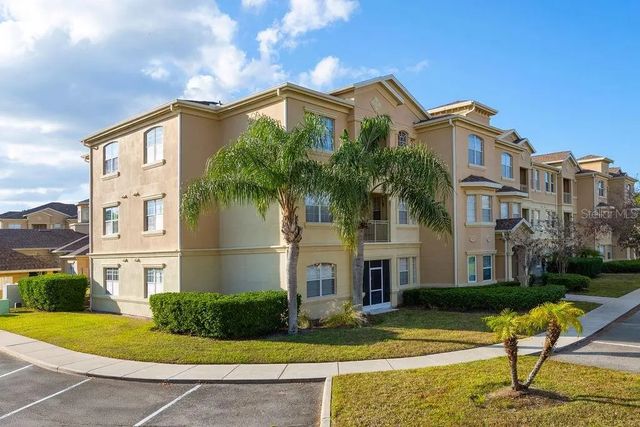 302 Terrace Ridge Circle 302, DAVENPORT