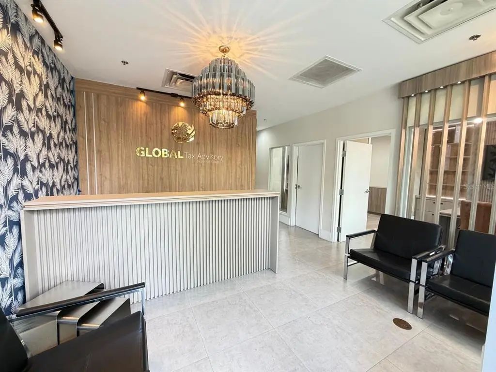 7901 Kingspointe Parkway 15, ORLANDO