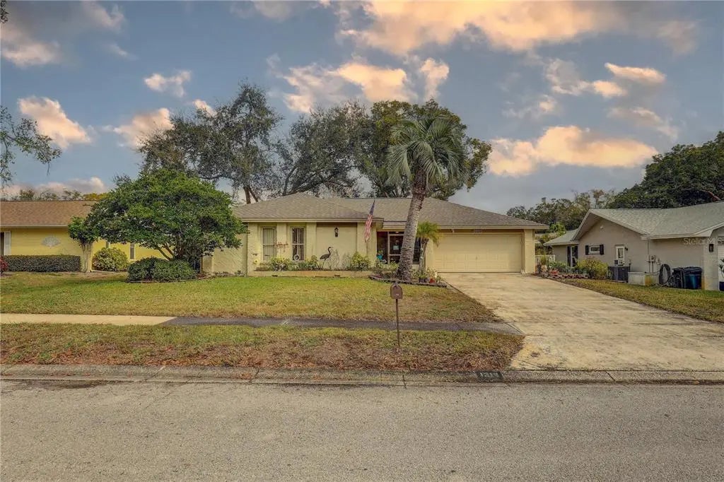 1319 Glengarry Drive, PALM HARBOR