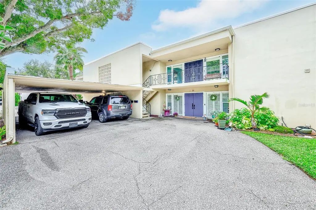 25 Country Club Drive, LARGO