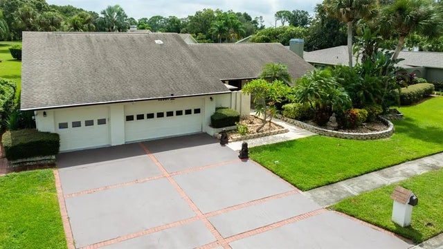 13907 Wellesford Way, TAMPA