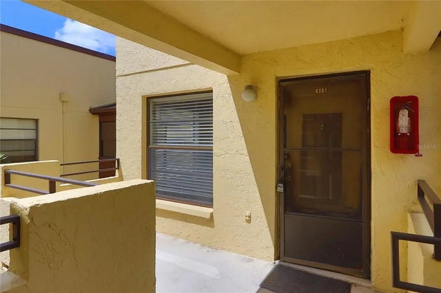 13608 S Village Drive 6201, TAMPA