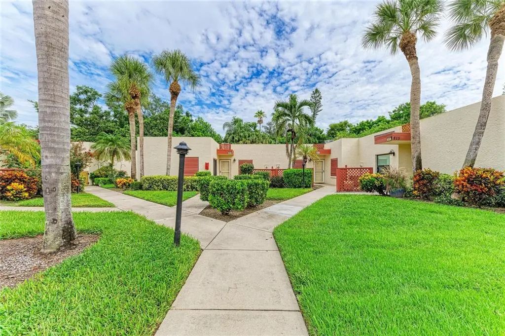 813 Spring Lakes Boulevard, BRADENTON