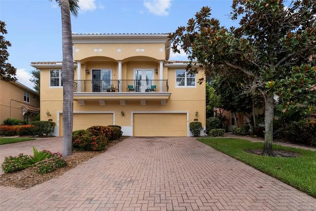 185 Banyan Bay Drive, ST PETERSBURG