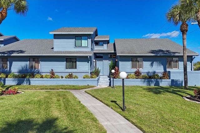 1839 Settlers Drive B-6, NOKOMIS