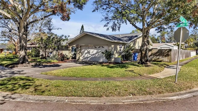 7801 17th Way N, ST PETERSBURG