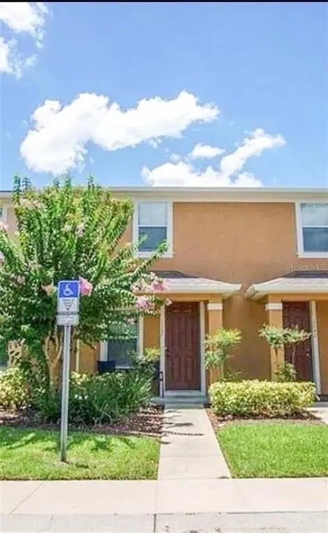 1132 Chelsea Drive, DAVENPORT