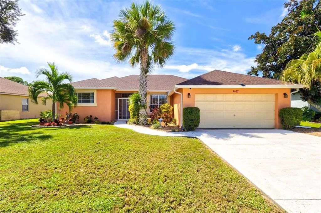 7107 91st Street E, PALMETTO