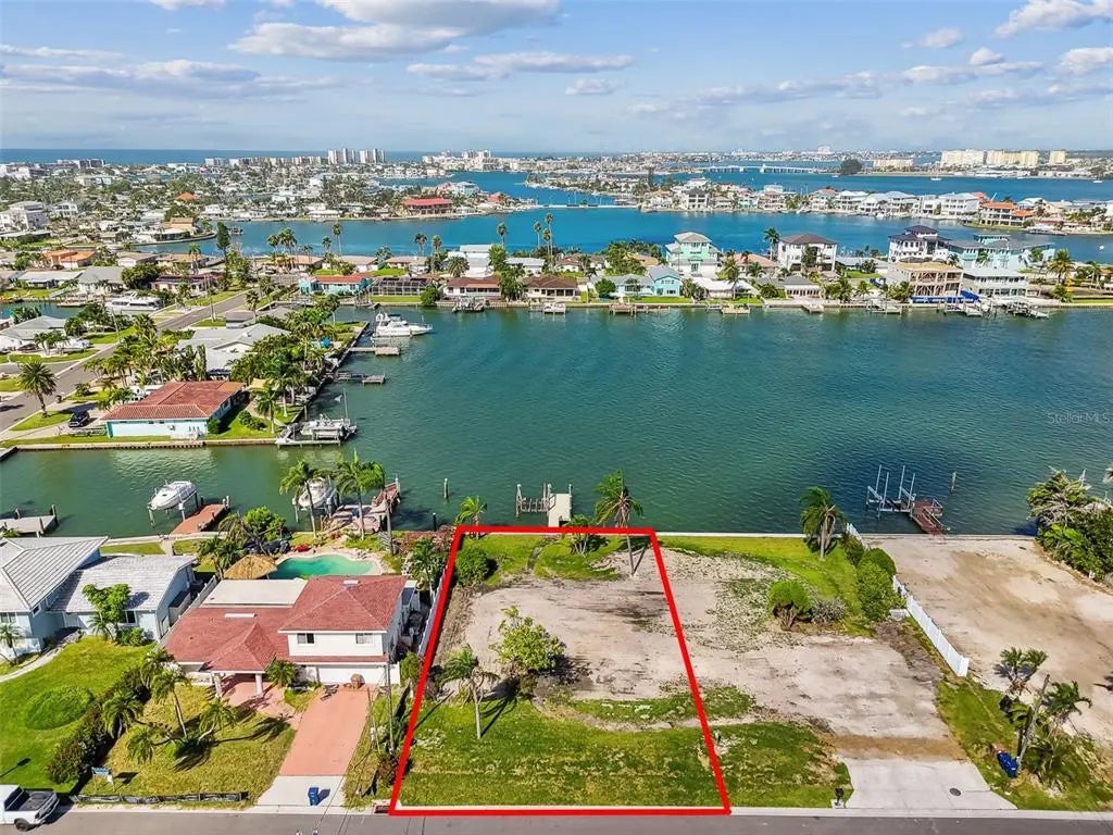 568 Johns Pass Avenue, MADEIRA BEACH