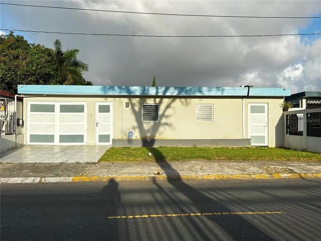 Calle 24 Villa Carolina, CAROLINA
