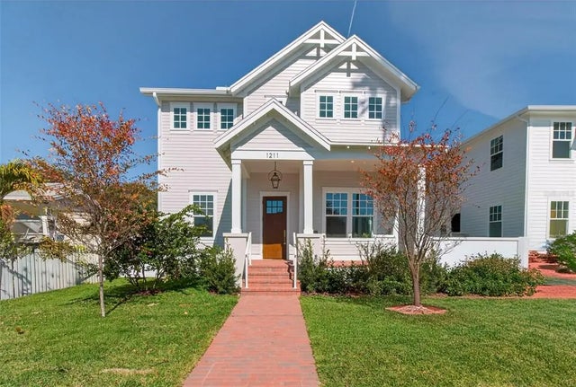 1211 35th Avenue N, ST PETERSBURG