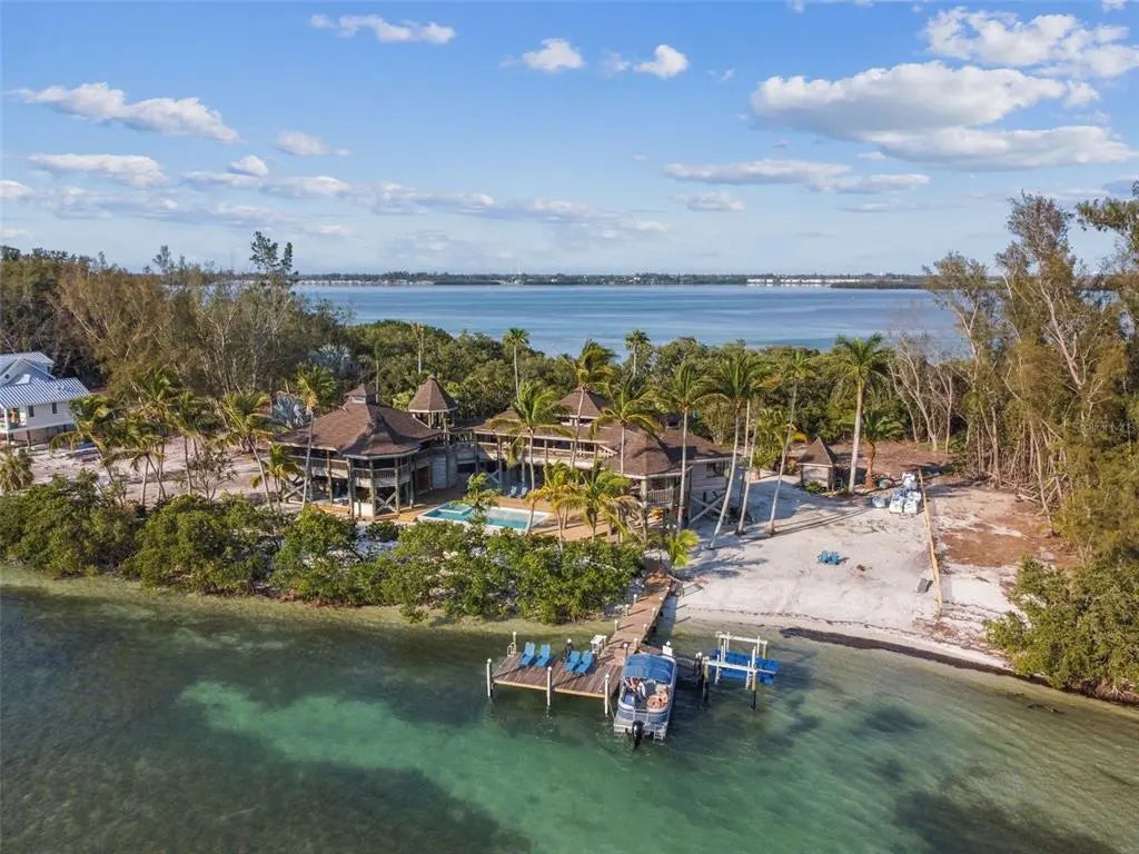 7147 La Lenaire Drive, LONGBOAT KEY
