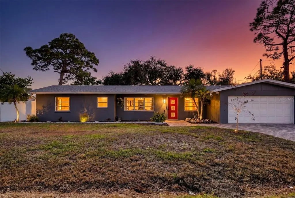 405 W Seminole Drive, VENICE