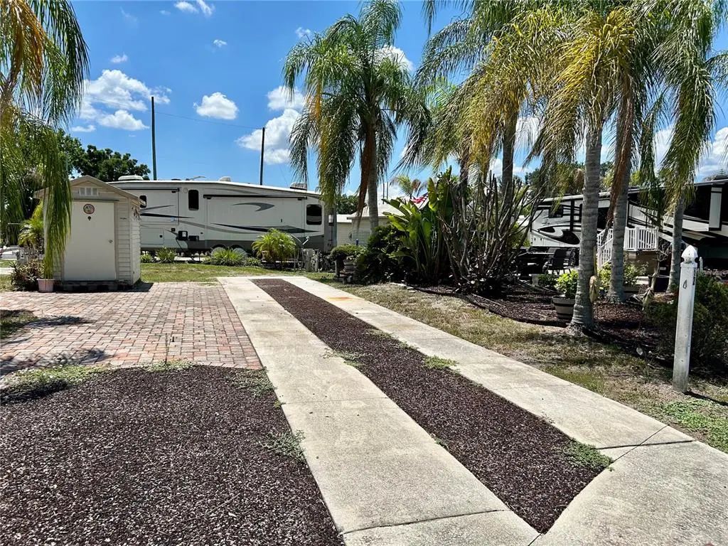 2928 Birdie Drive, BOWLING GREEN