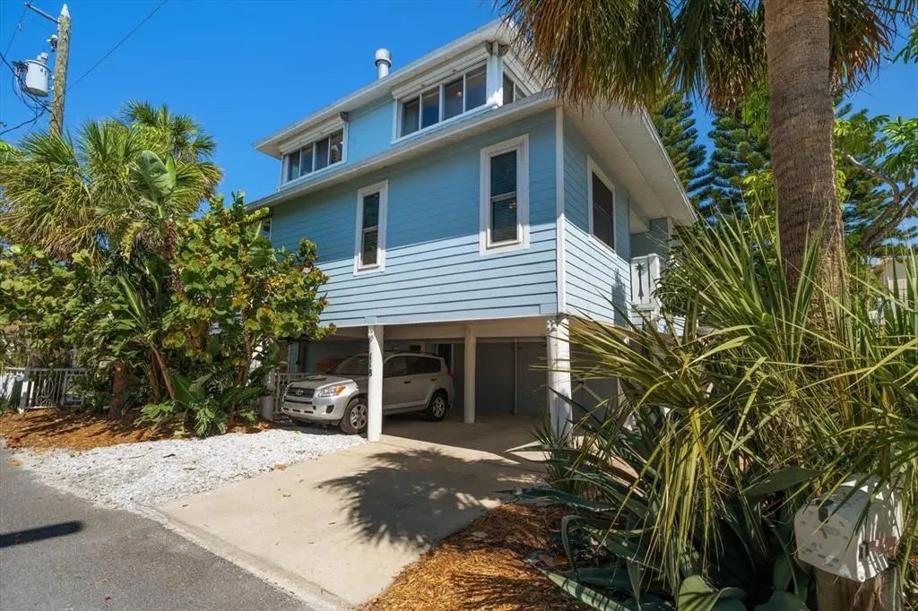 118 94th Avenue, TREASURE ISLAND