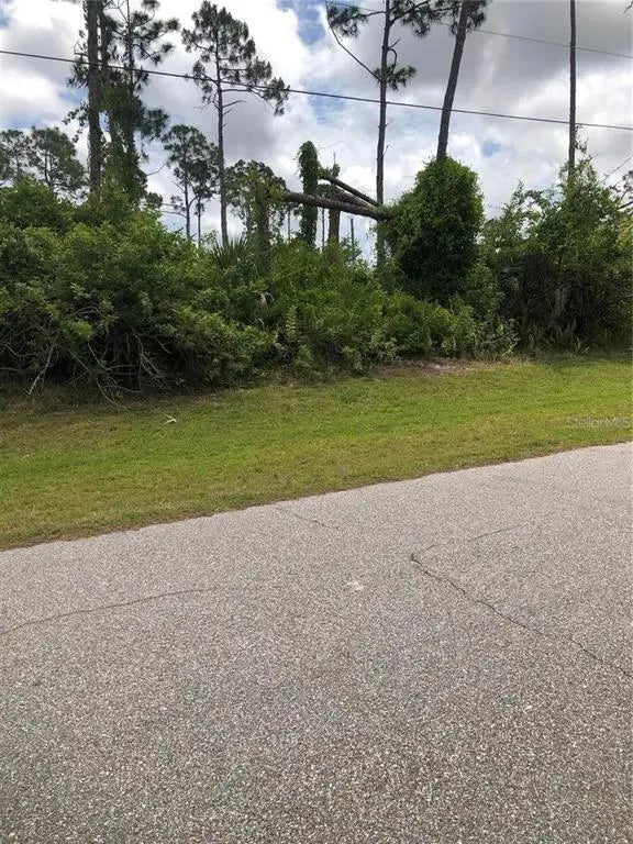 201 Jade Street, ROTONDA WEST