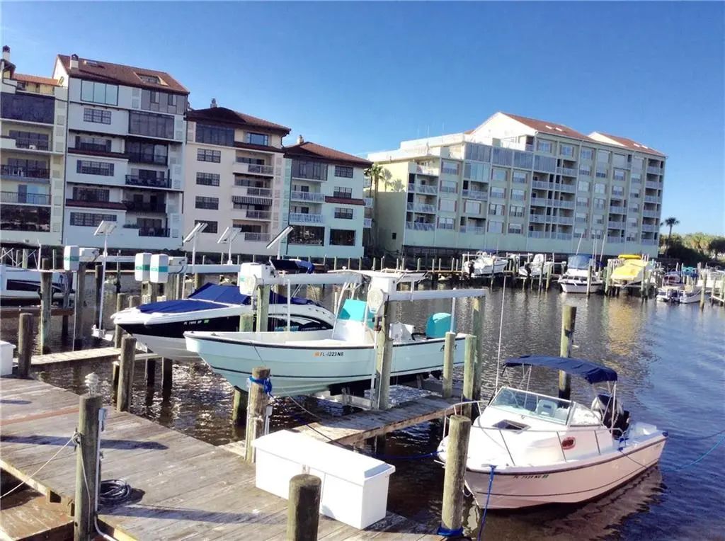 613 Marina Point Drive 6130, DAYTONA BEACH