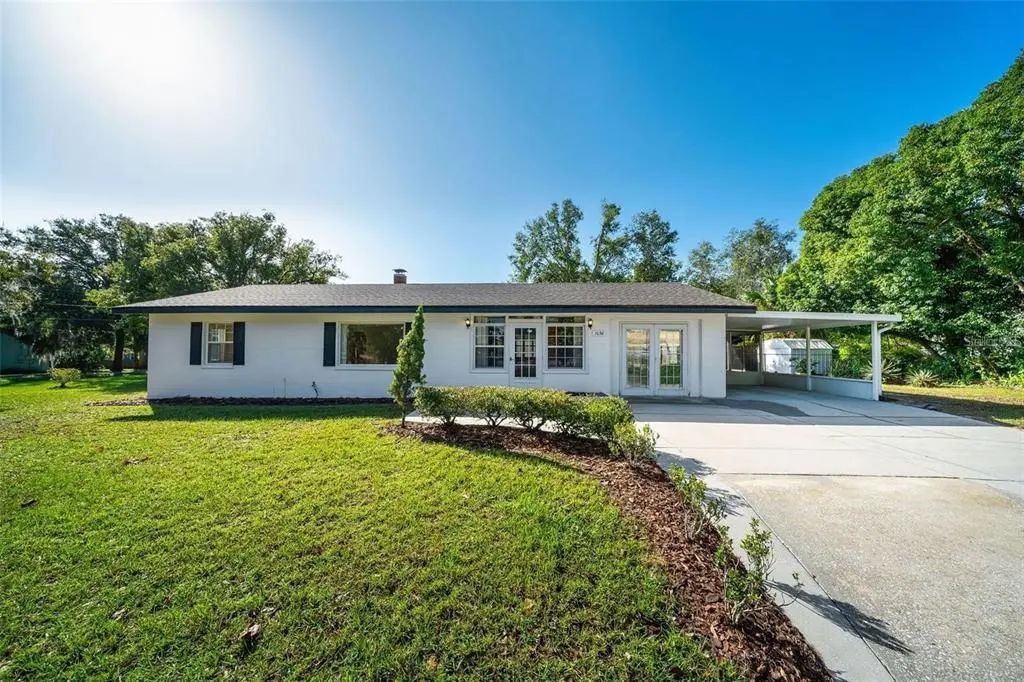 1030 E 4th Avenue, MOUNT DORA
