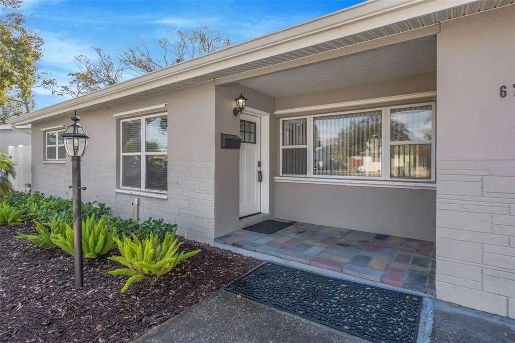 6700 33rd Avenue N, ST PETERSBURG