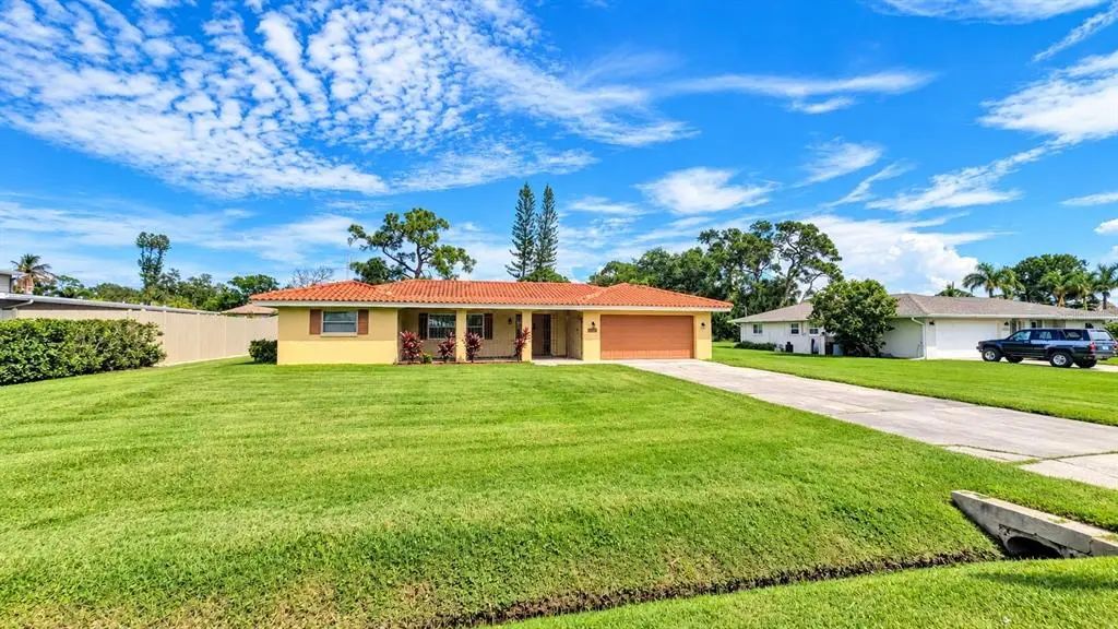 6219 Hollywood Boulevard, SARASOTA