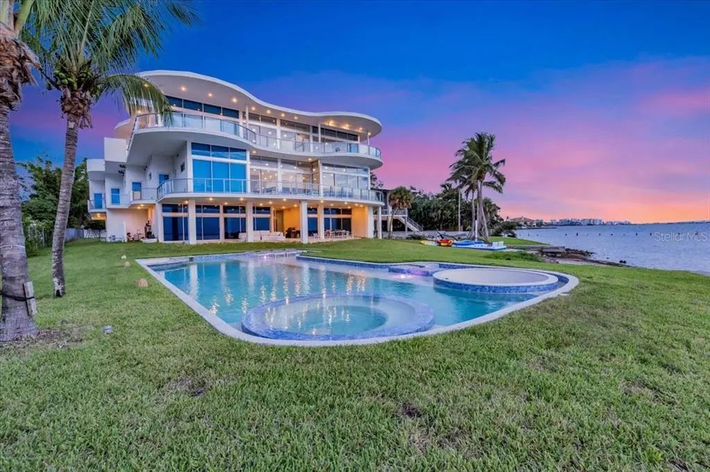 4035 Bay Shore Road, SARASOTA