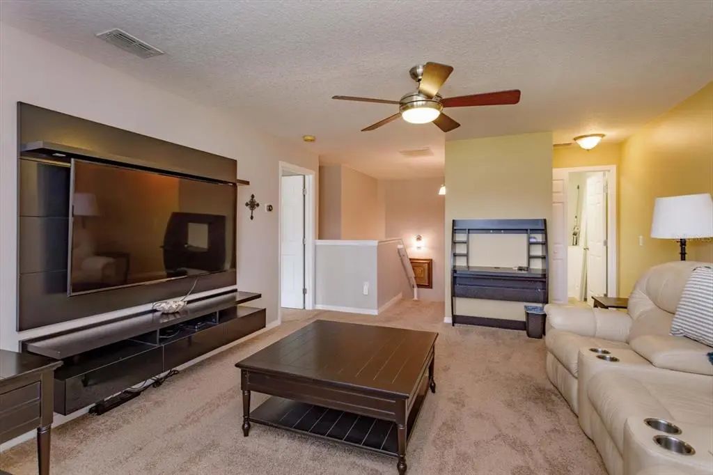 17 of 50 - 27239 White Plains Way, LEESBURG, FL