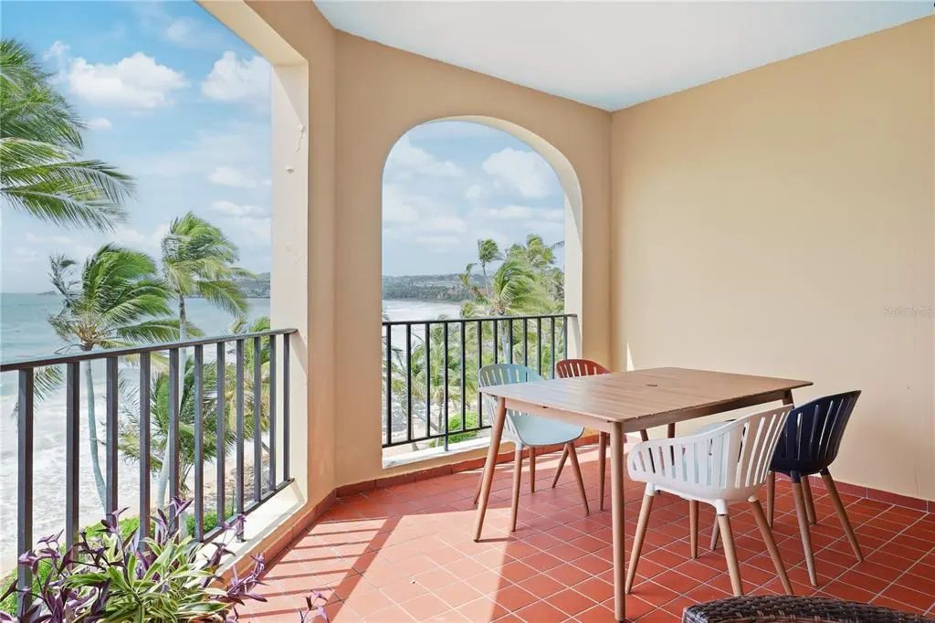 190 Candelero Drive 264, HUMACAO