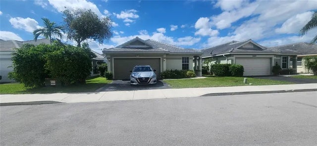 2675 Arborwood Road, DAVIE