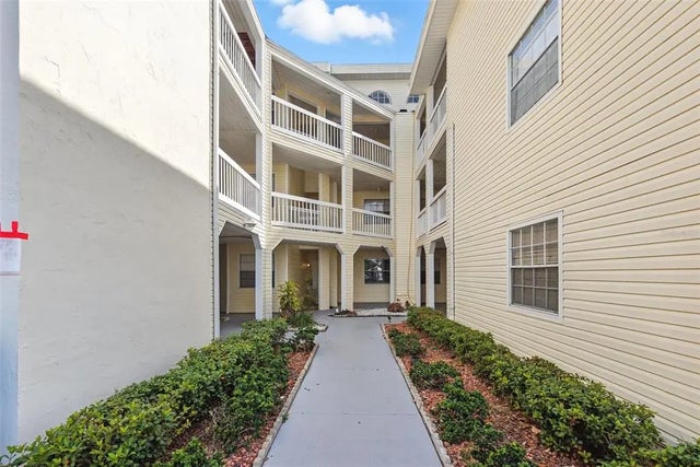 6931 Stones Throw Circle N 5103, ST PETERSBURG