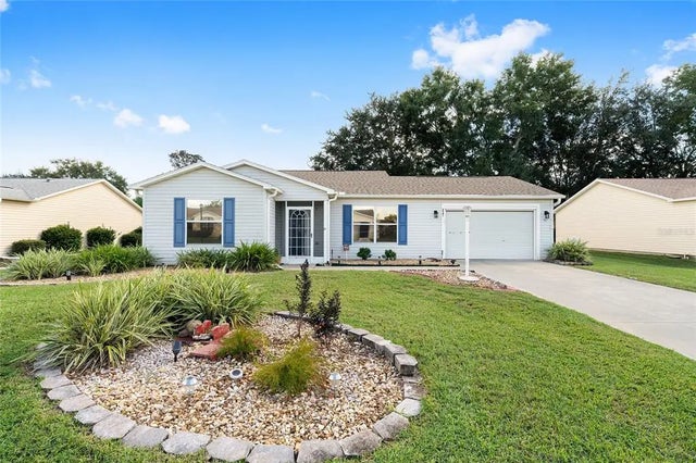 2541 Privada Drive, THE VILLAGES