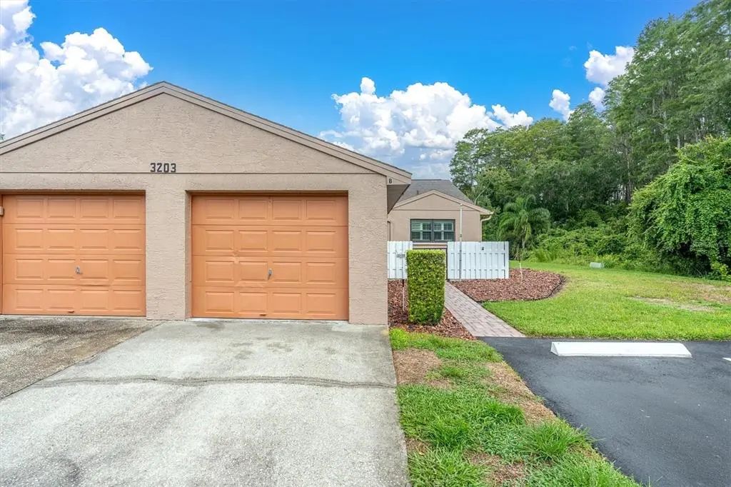 3203 Charter Club Drive B, TARPON SPRINGS