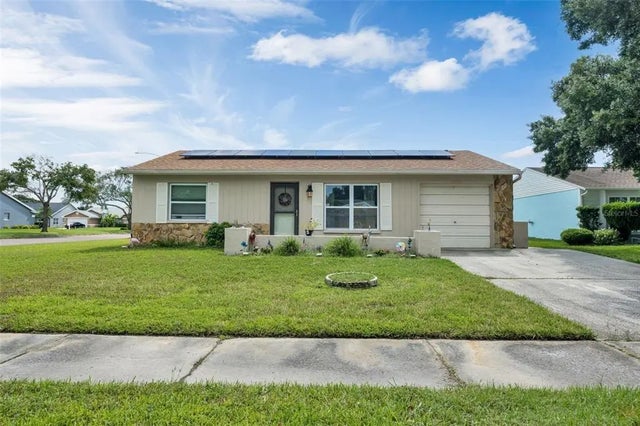 3900 105th Avenue N, CLEARWATER