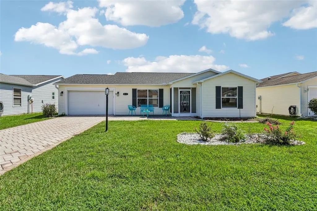 2609 Privada Drive, THE VILLAGES