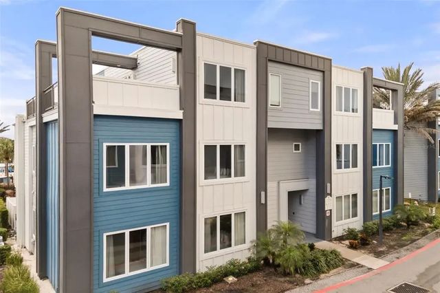 7770 Sandy Ridge Drive 114, REUNION