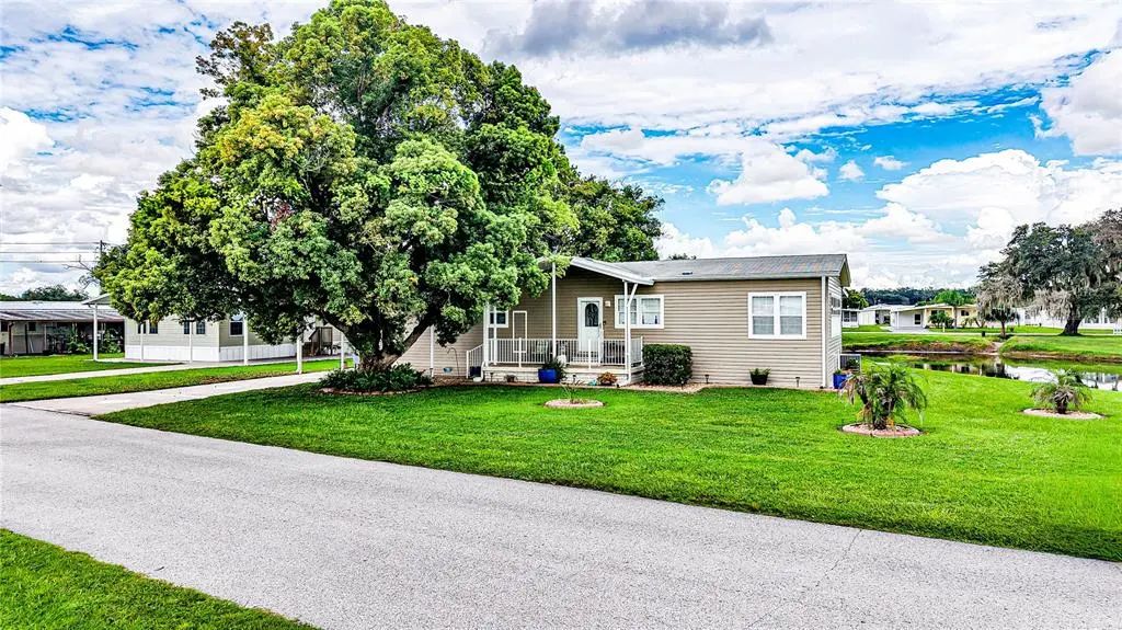 36805 Lakewood Drive, ZEPHYRHILLS