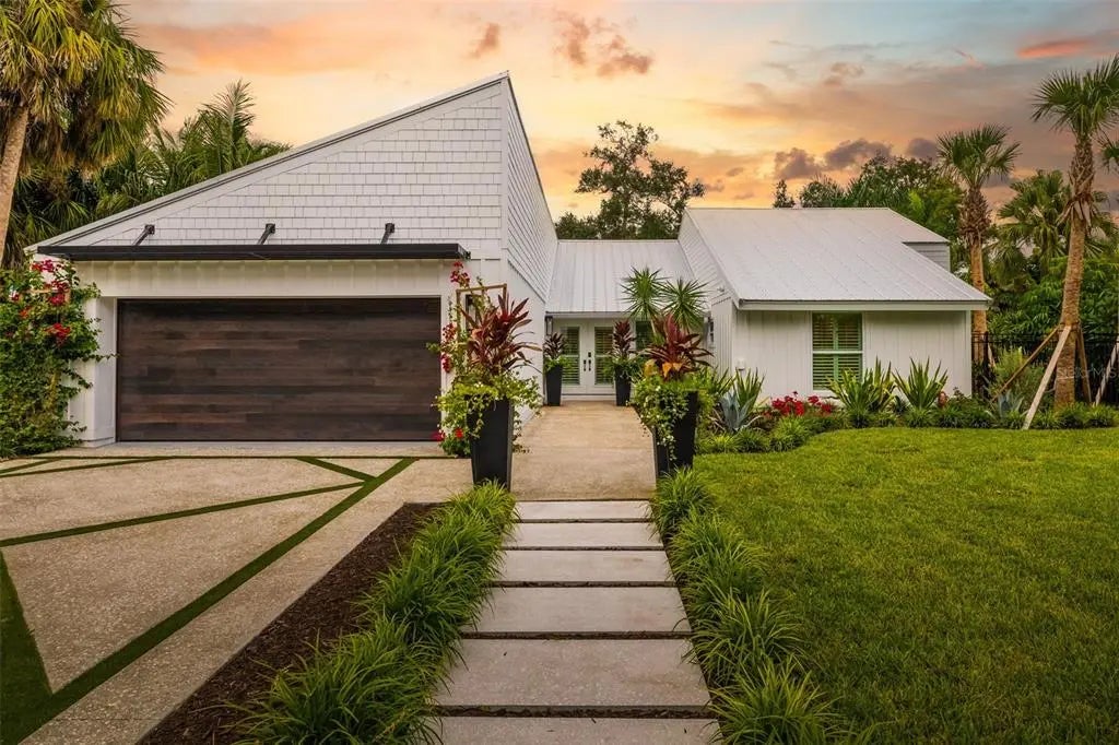 1705 Field Road, SARASOTA