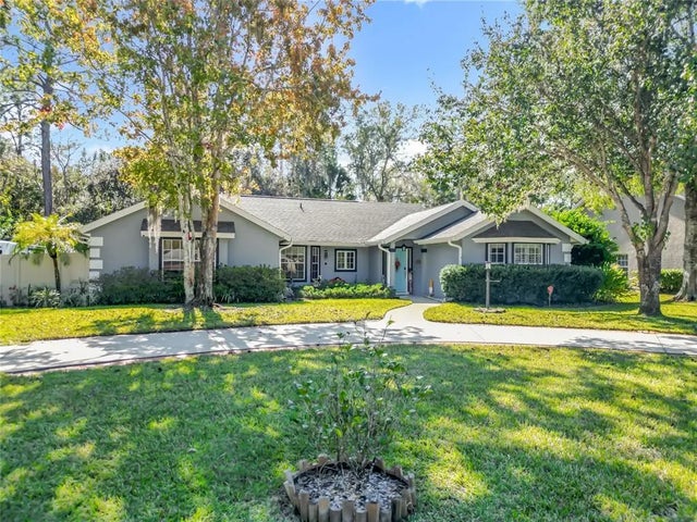 1014 Pine Tree Drive, EUSTIS