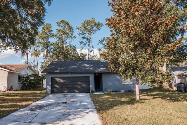6325 Doe Circle E, LAKELAND
