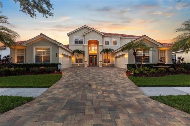 8476 Dunham Station Drive, TAMPA