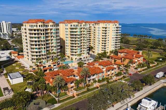 555 5th Avenue Ne Ph1, ST PETERSBURG