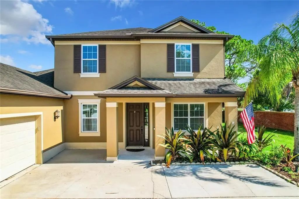 421 Meadowridge Cove, LONGWOOD