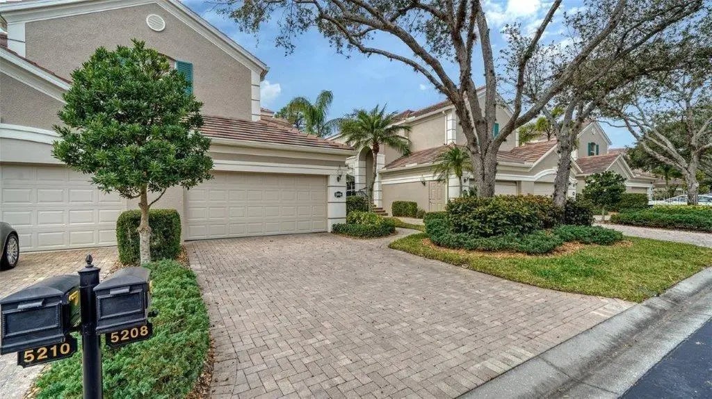 5208 Parisienne Place 202b33, SARASOTA