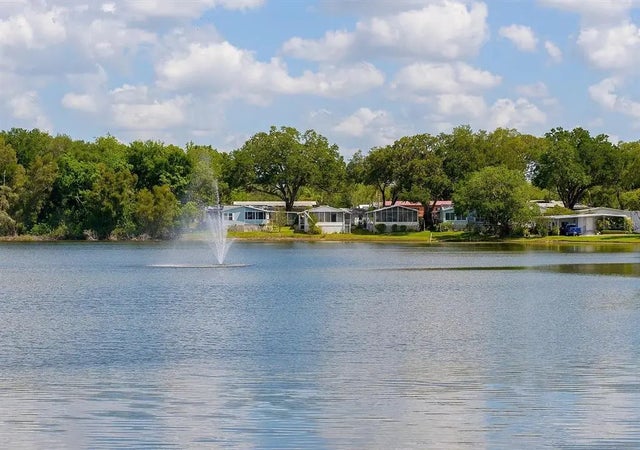 15435 Lakeshore Villas Street, TAMPA