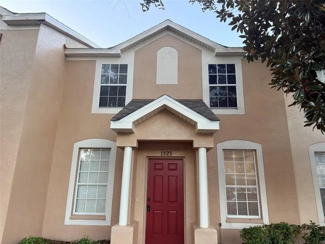 1325 Lyonshire Drive, WESLEY CHAPEL