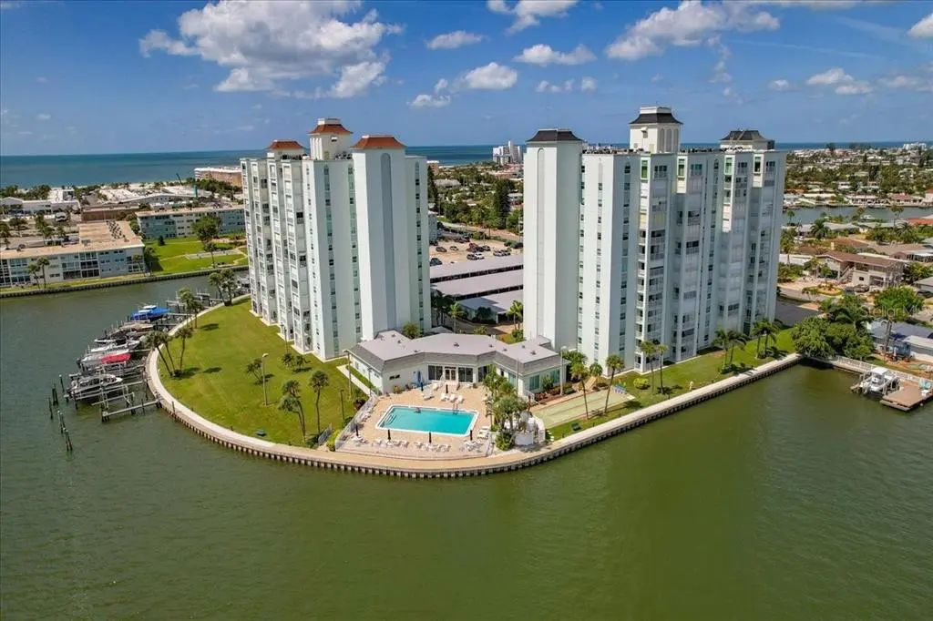 420 64th Avenue 208, ST PETE BEACH